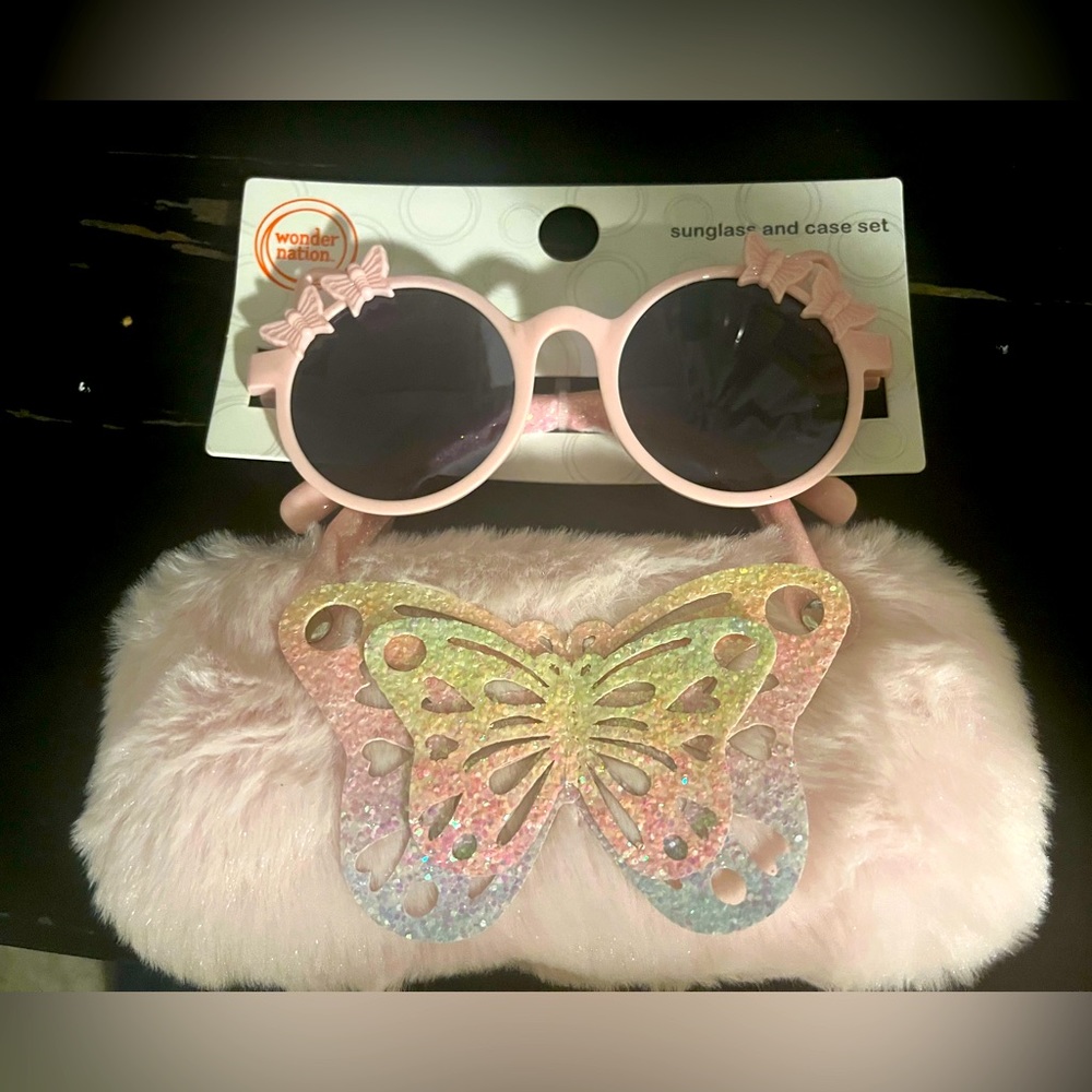 Kids sunglasses with case